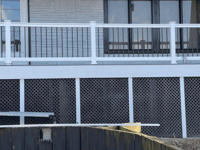 Fiberon Cottage Gray deck detail