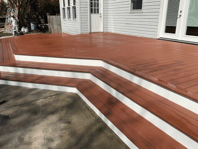 Wolf Wolf Redwood deck detail