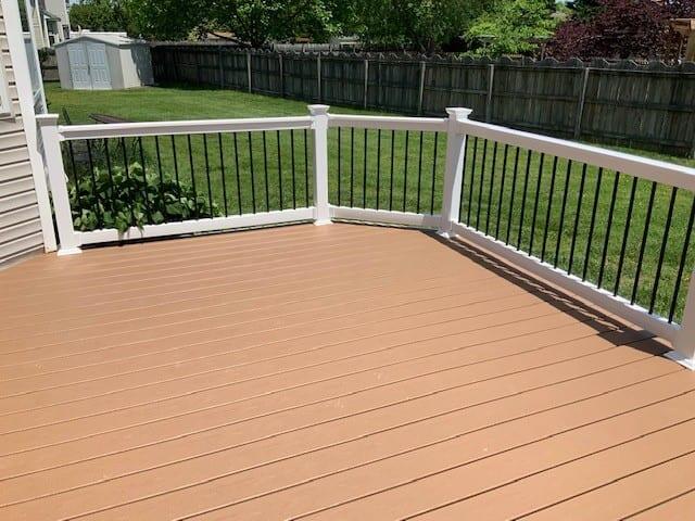 Trex Beach Dune deck detail