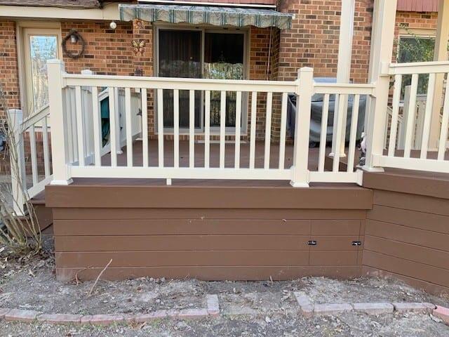 Trex Select Saddle Brown deck detail